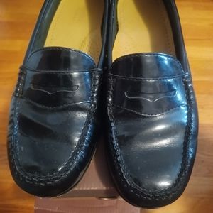 Ladies Gently worn Penny Loafers Black